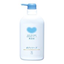 牛乳石硷 柔和滋养无添加 沐浴露 YC 550ml